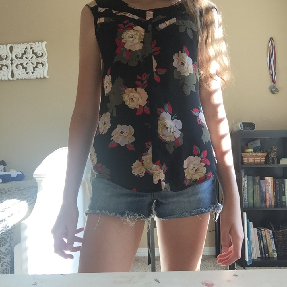 Black floral top